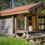 Tareke Hilja vaade jõe poole – jõeäärne puhkemaja Kloostri jõe kaldal