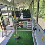 Elamustalu Buss seest Tere tulemast väikesele reisile suurde kujutlusvõime maailma! Mänguasjad ja LEGO buss