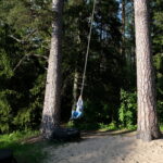 Köis-kiik roni või kiigu Elamustalu - lapsed ja suuremad - Kallaste Turismitalu Harjumaal Tarzan