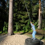 Köis-kiik roni või kiigu Elamustalu - lapsed ja suuremad - Kallaste Turismitalu Harjumaal Tarzan