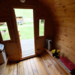 Tünnimaja Helve Tiigi kompleks 2025 üldvaade Kallaste Turismitalu Ärksa hingega talu Harjumaal3