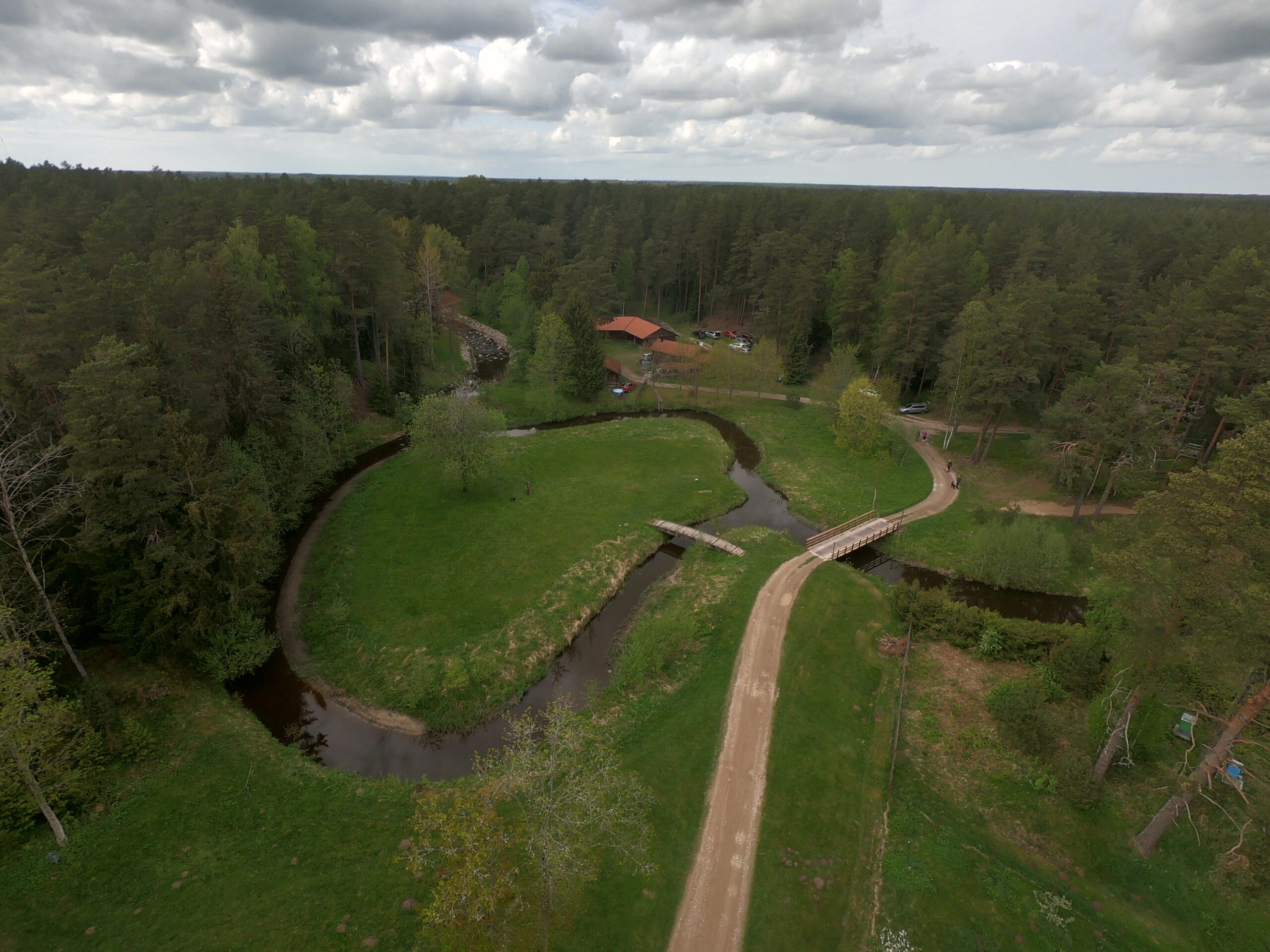 Kallaste Turismitalu - ärksa hingega talu Harjumaal - Padise metsade vahel - drooni pilt gopro