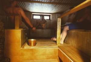 Kallaste Turismitalu kallastetalu.ee loodus puhkus saunamaja Heino seest saun saunalava eesti traditsioon